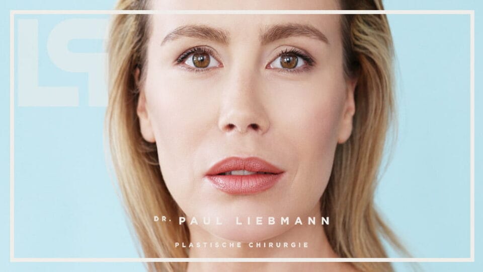 Bild zeigt Frau Nasenkorrektur