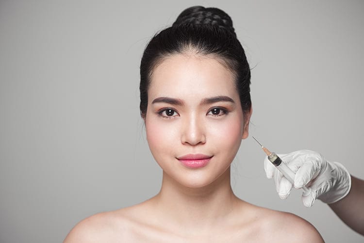 Bild zeigt asiatische Frau